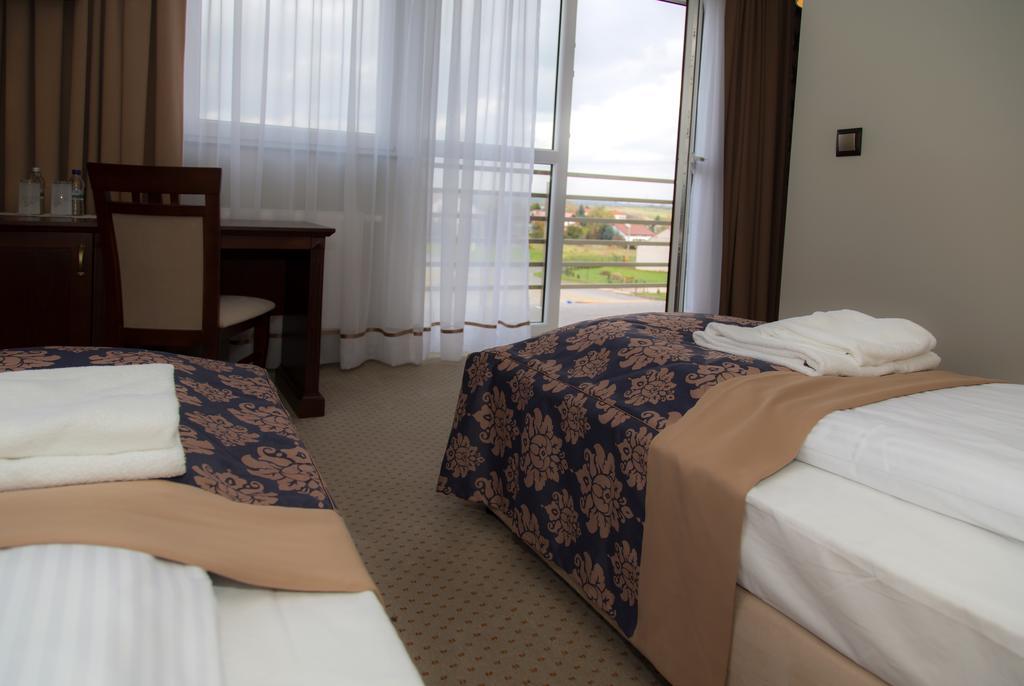 Hotel Imperial Residence Sandomir Chambre photo